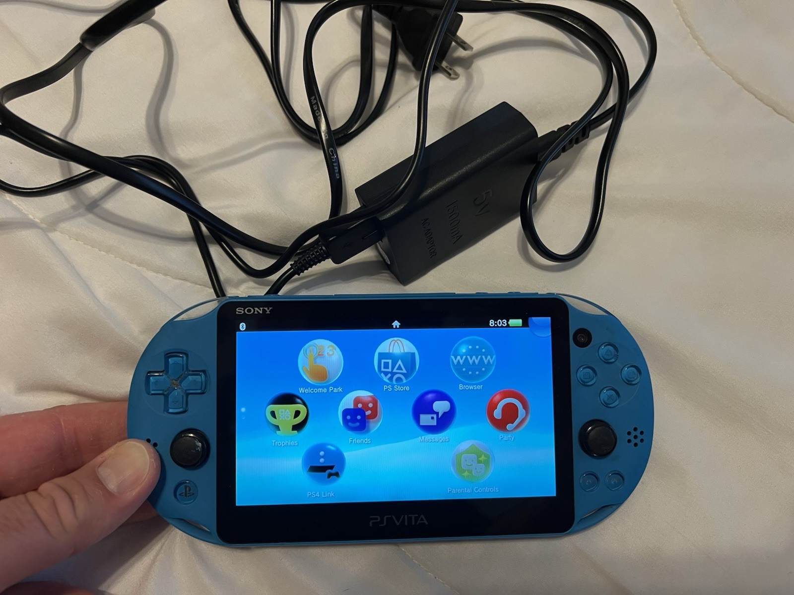 🌊 PS VITA 2000 AQUA BLUE VIBRANT COLOR WITH MINTY CLEAN SCREEN 256GB Bundle 🌊