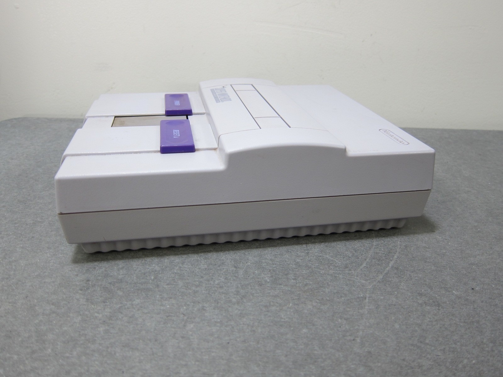 Super Nintendo SNES Console SNS-001 w/ Original Power Adapter & Controller
