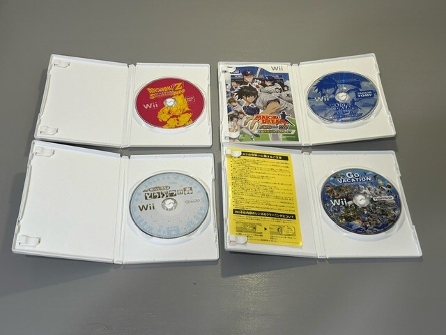 Nintendo Wii Console RVL-001 Japanese Model Complete in Box & 13 Games