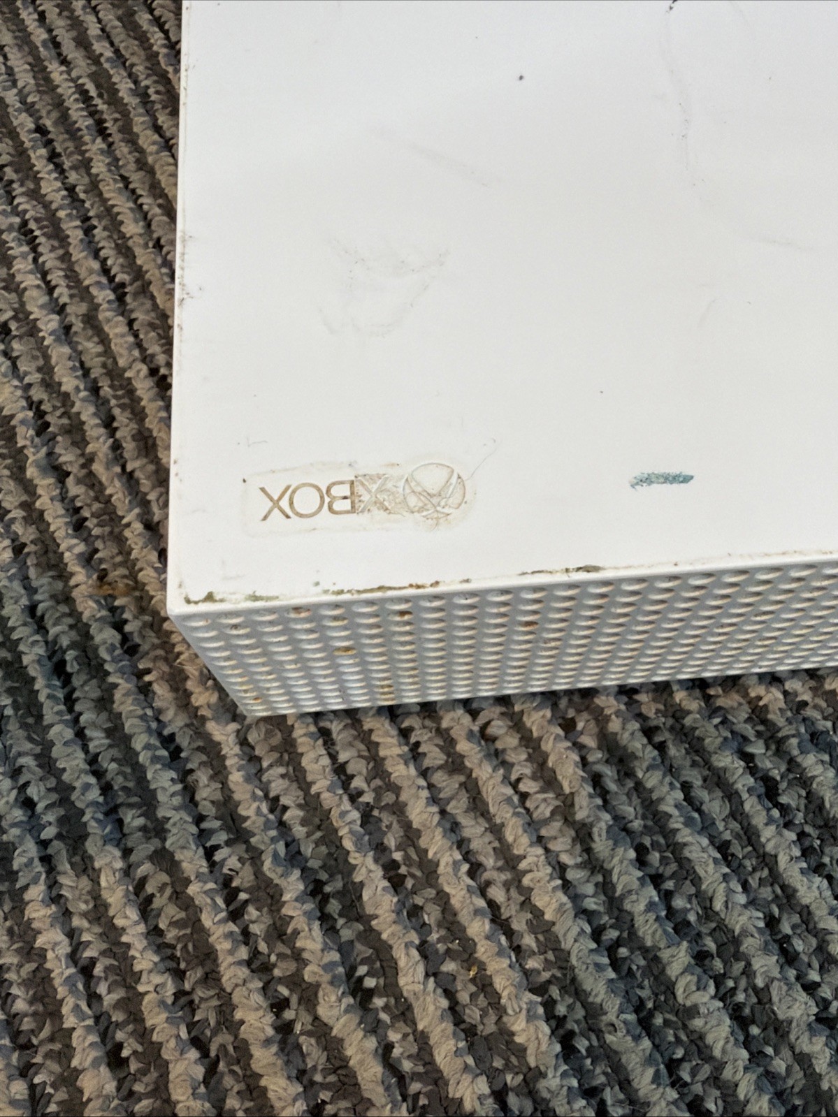 Microsoft Xbox One S 1681 White System Console Only For Parts or Repair
