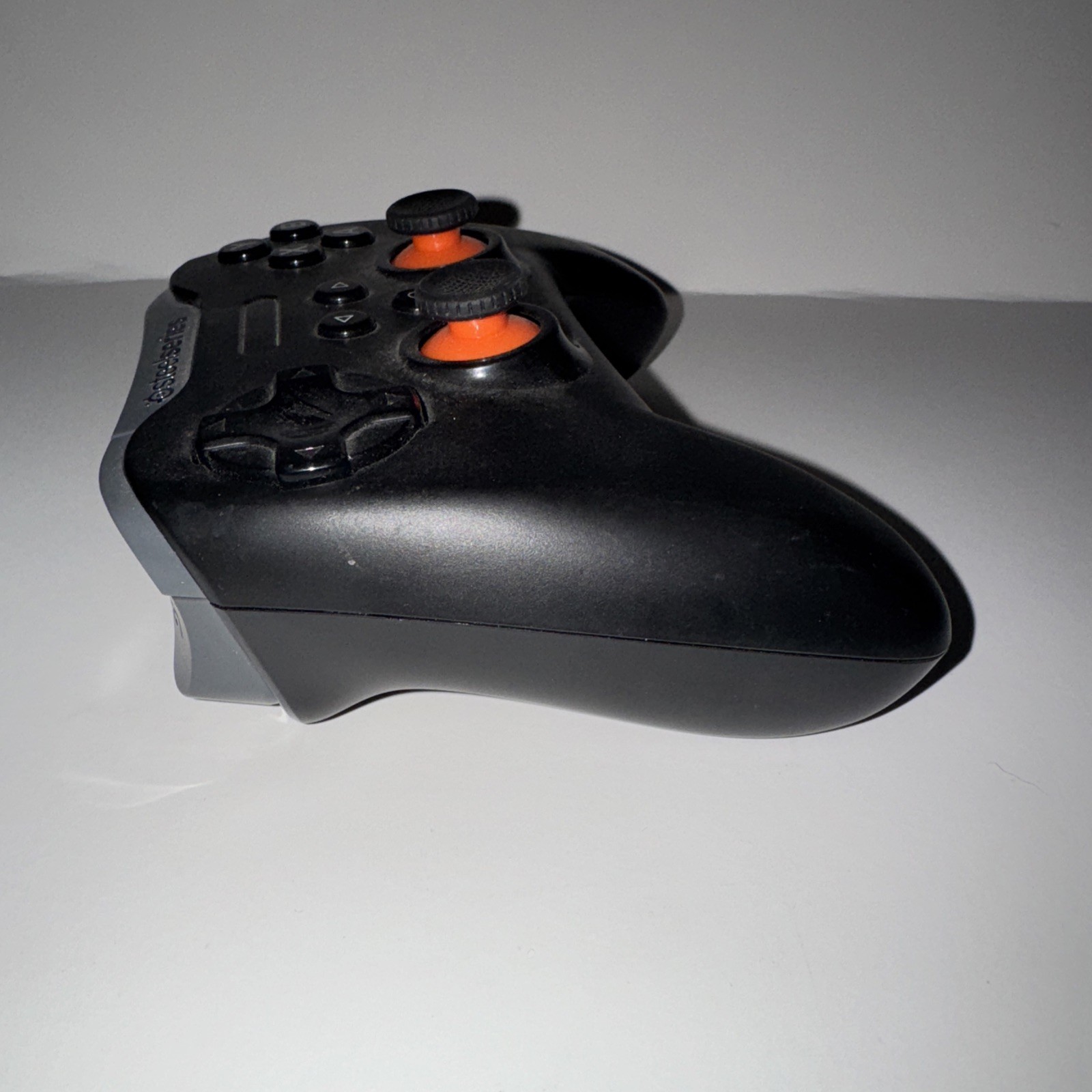 SteelSeries Stratus XL Gaming Controller for iOS Windows & Android