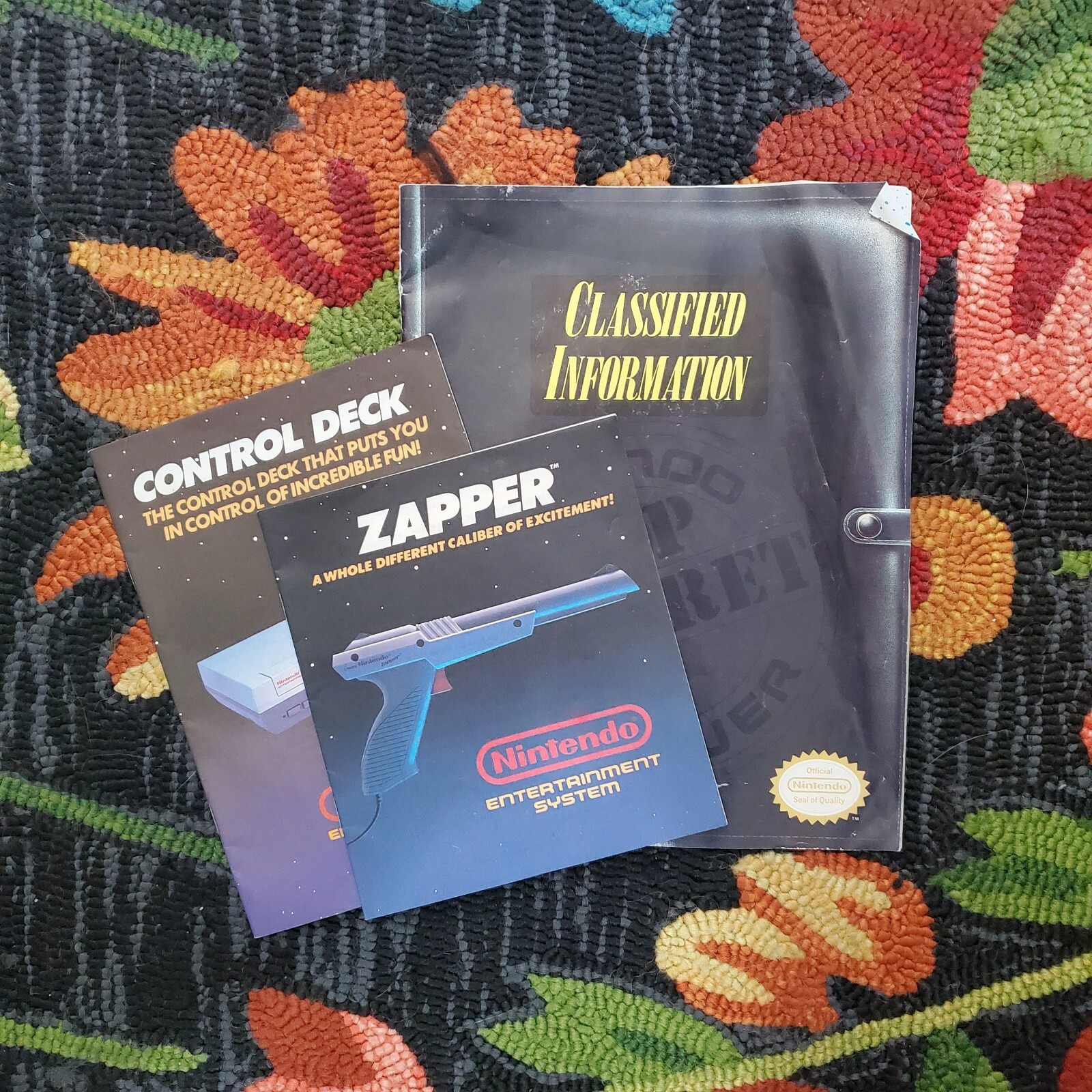 Original Nintendo NES NES-001 Gaming System Controllers Zapper Games RF-Adapter