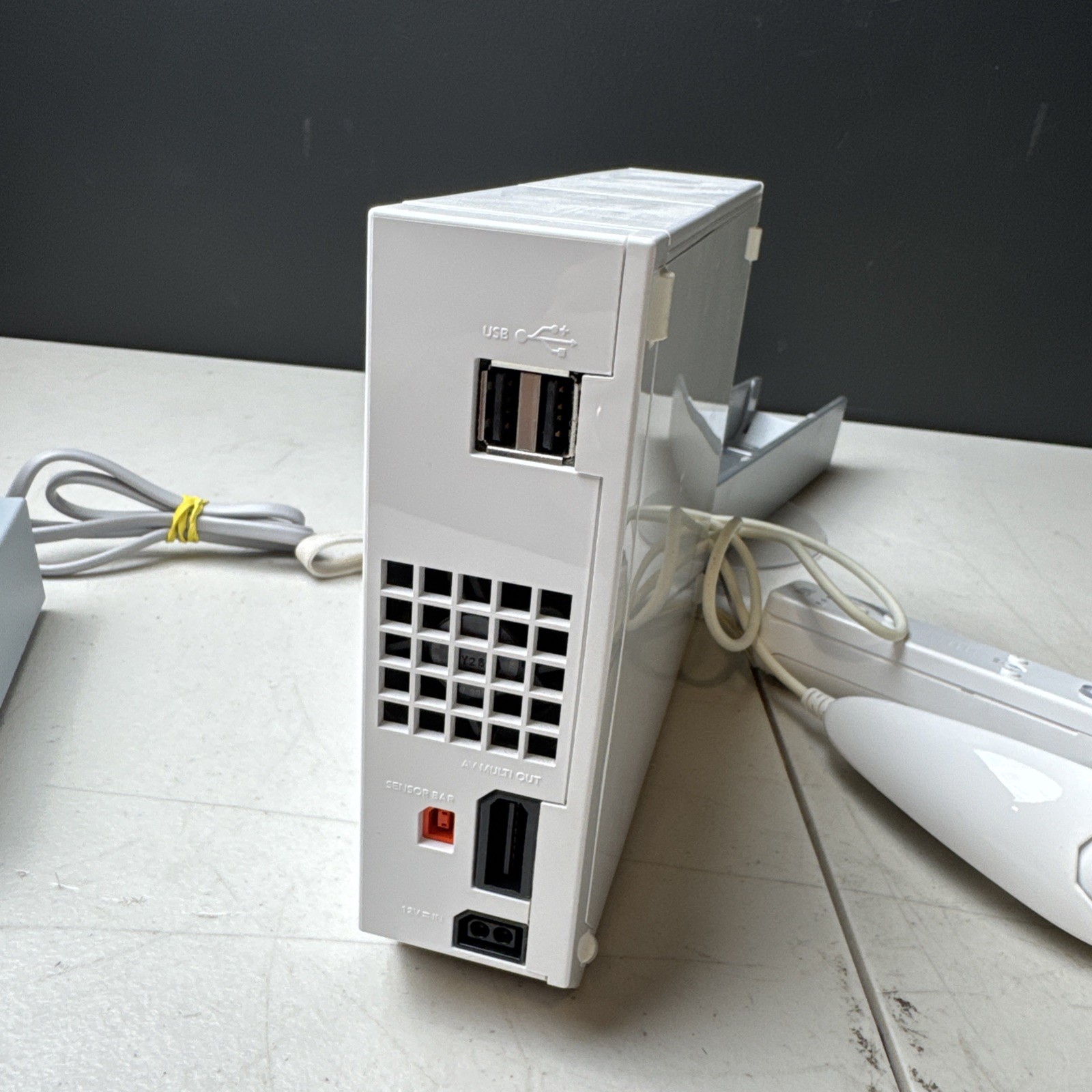 Nintendo Wii System Console White RVL-001 with Controller Tested Working
