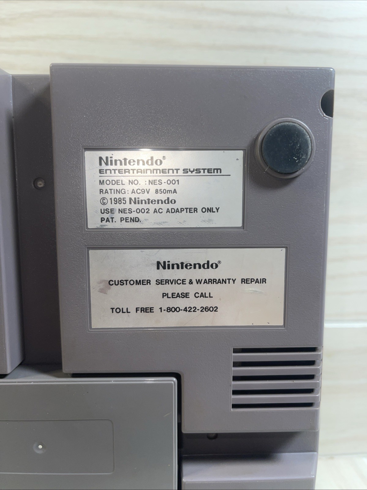 Original 1985 Nintendo NES-001 Console For Repair Blinking Red Light Controllers