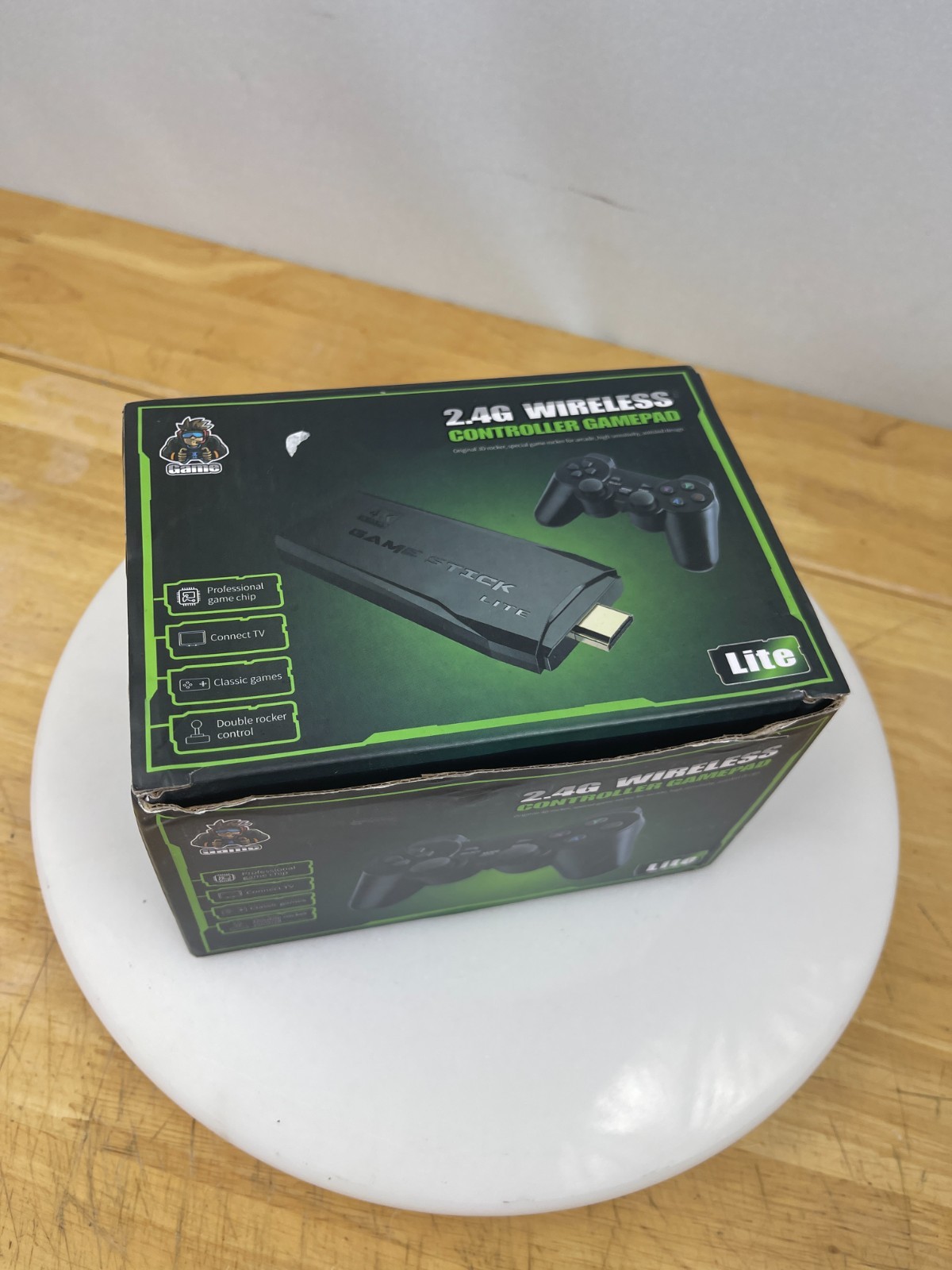 2.4G Wireless Retro Game Stick HDMI Console 2 Controllers New Open Box