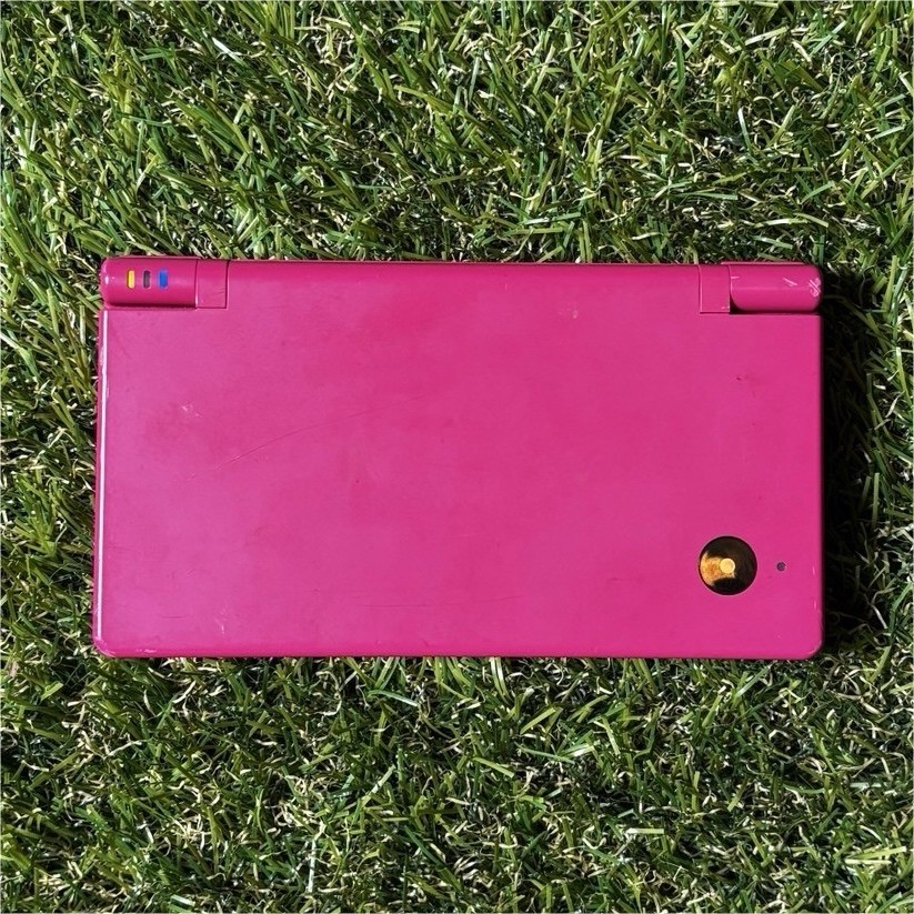 Nintendo DSi Pink Handheld System Console, Camera, 256MB, Region Free (TWL-001)