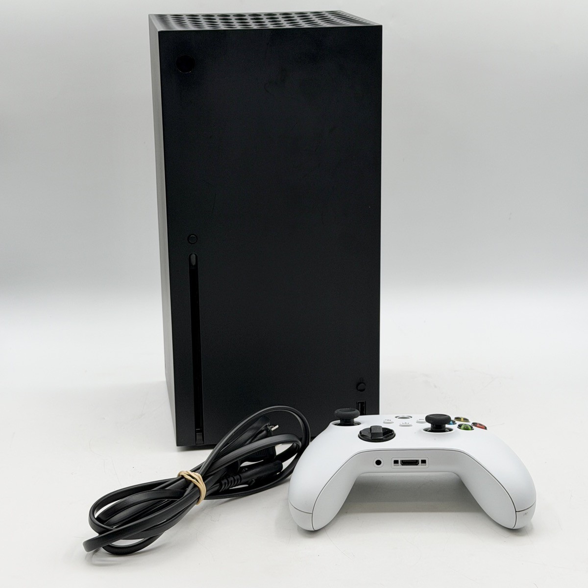 Microsoft Xbox Series X 1TB Console Gaming System 1882 (CP1022070)