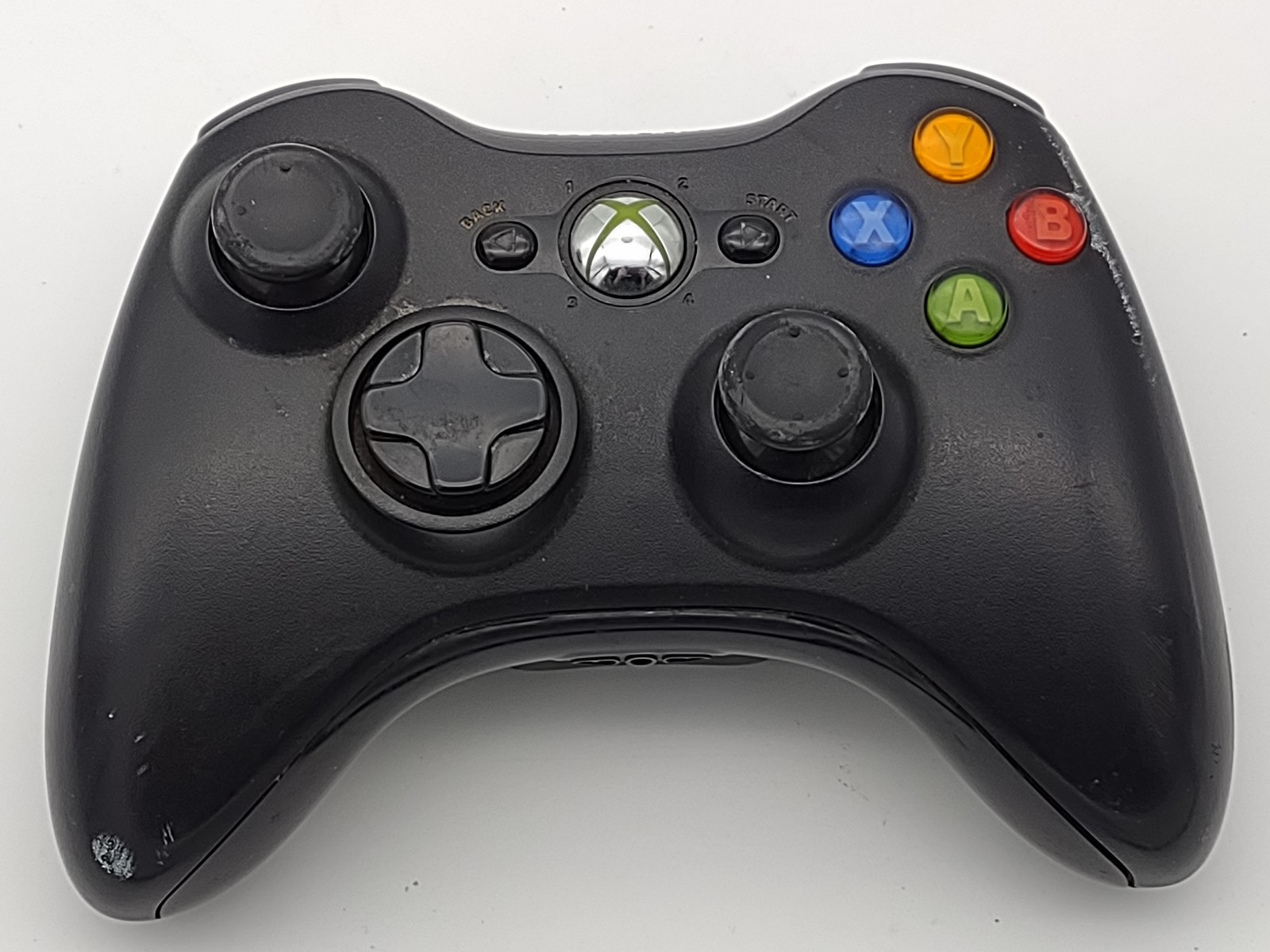 Xbox 360 S Slim 4GB Black Console System 2 Controllers Microsoft Lot Model 1439