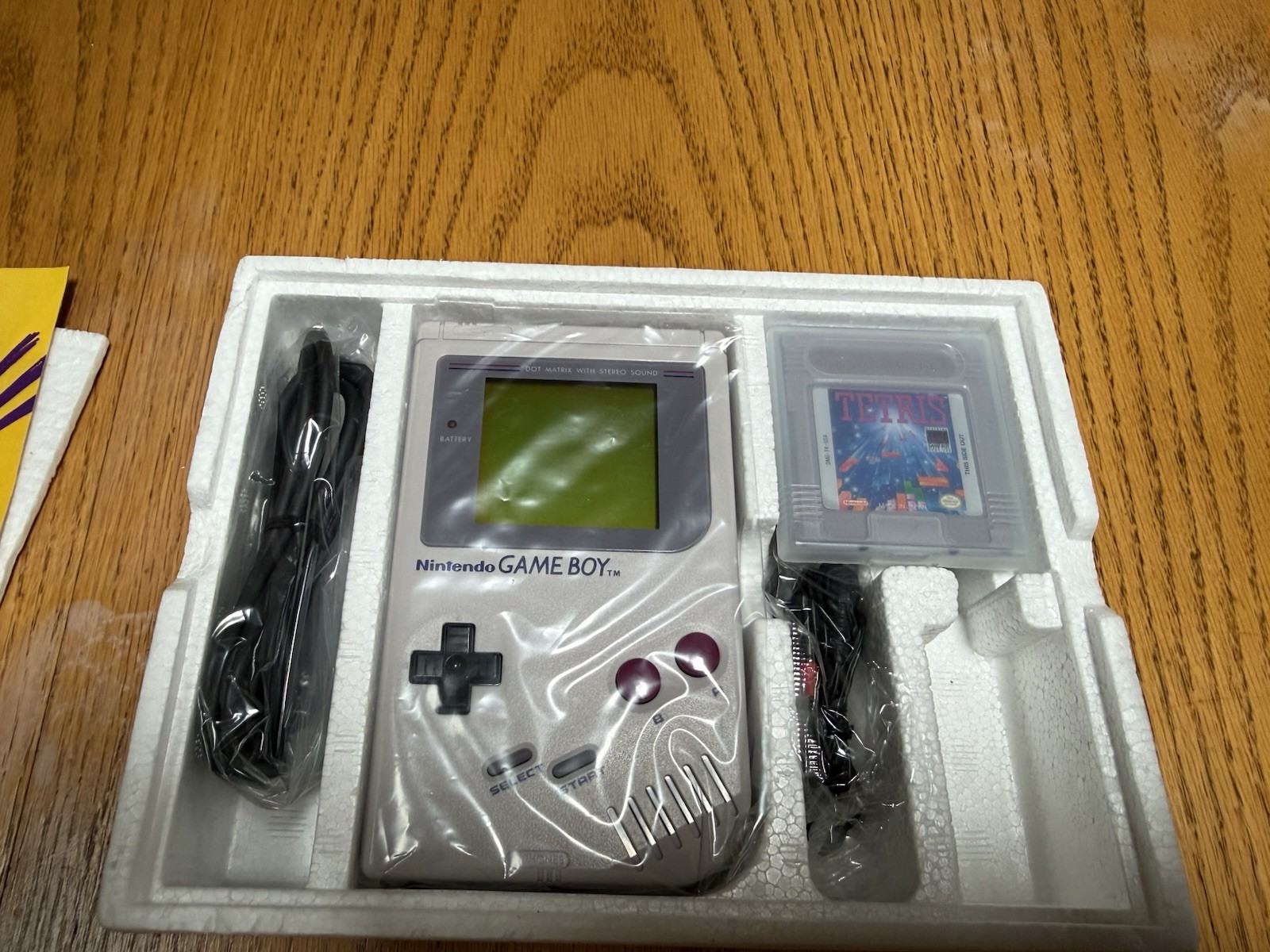 1989 Nintendo Game Boy DMG-01 with Tetris,MINT CONDITION,NEVER USED, TESTED!