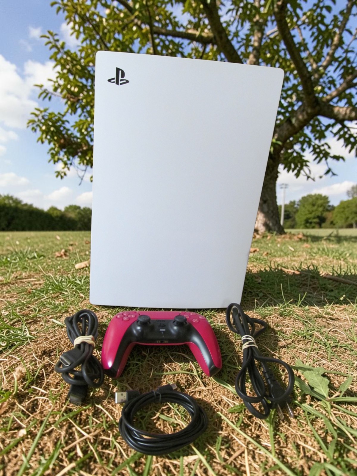 PlayStation 5 Console Disc Launch Edition 825GB CFI-1115A W/ Controller & Cords