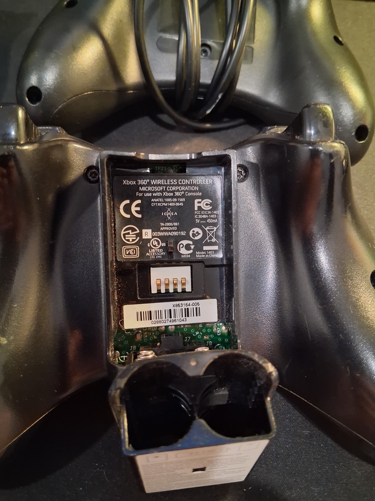 Microsoft Xbox 360 Black Matte Console UNTESTED For Parts Includes 4x…