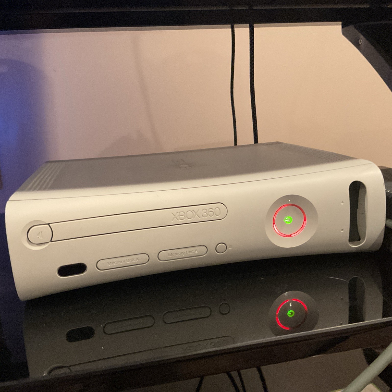 xbox 360 red ring of death (FOR PARTS)