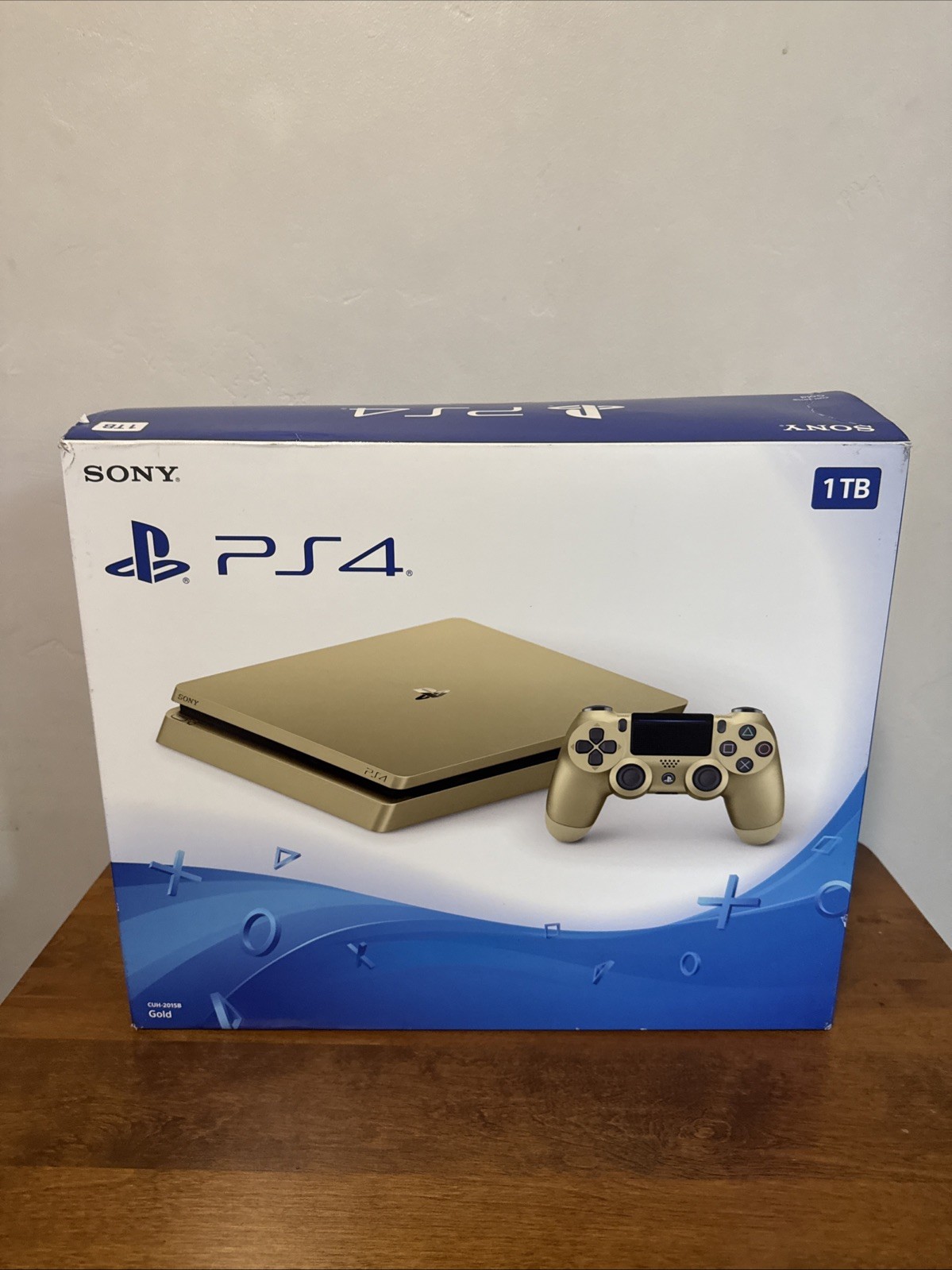 Sony PlayStation 4 Slim Limited Edition 1TB Console -Gold Complete In Box Bundle