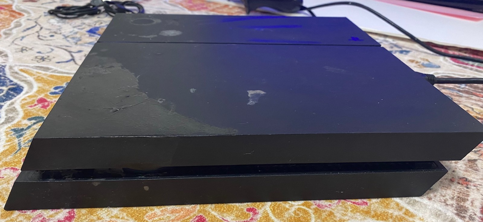 Sony PlayStation 4 Console 500GB (CUH-1215A) w/6 Games and 2 Controllers