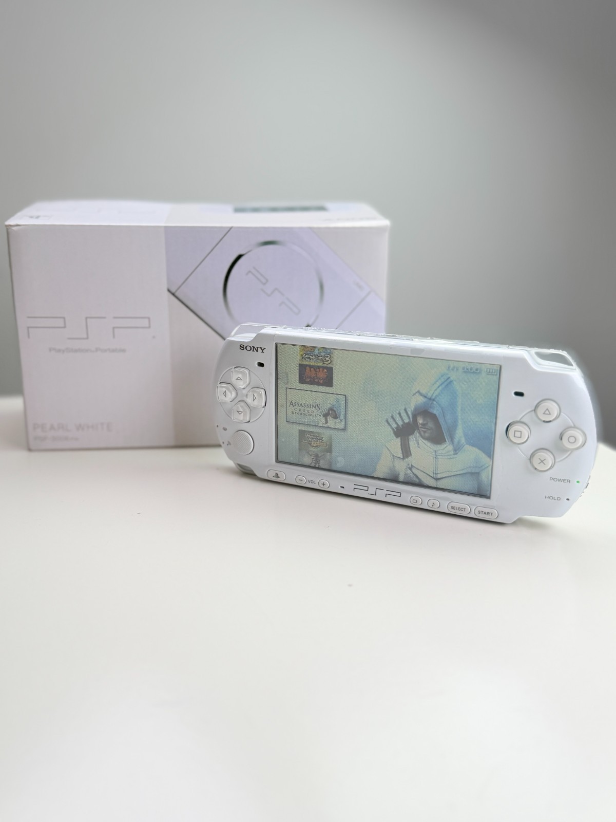 psp 3000 pearl white edition