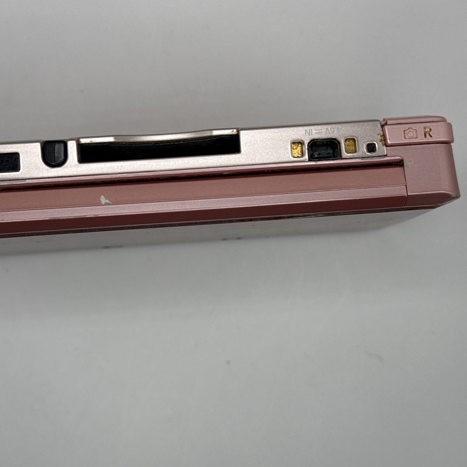 Nintendo 3DS Console (Pearl pink Edition) W/ 2GB SD Card and Case – TESTED