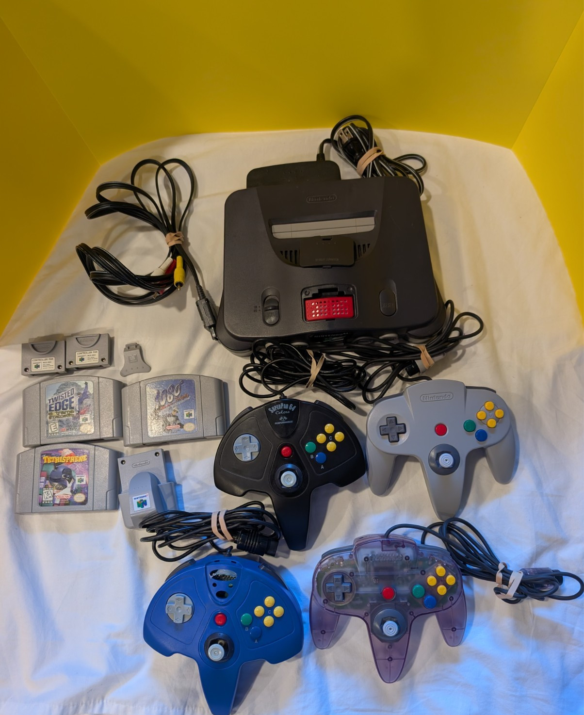 Nintendo 64 N64 Console w Memory Expander Games 4 Controllers Rumble Pak TESTED