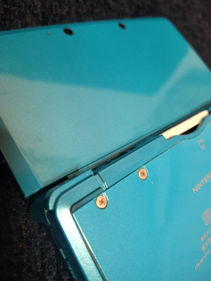 With Bonus Nintendo 3DS Console Light Blue Tested and Working