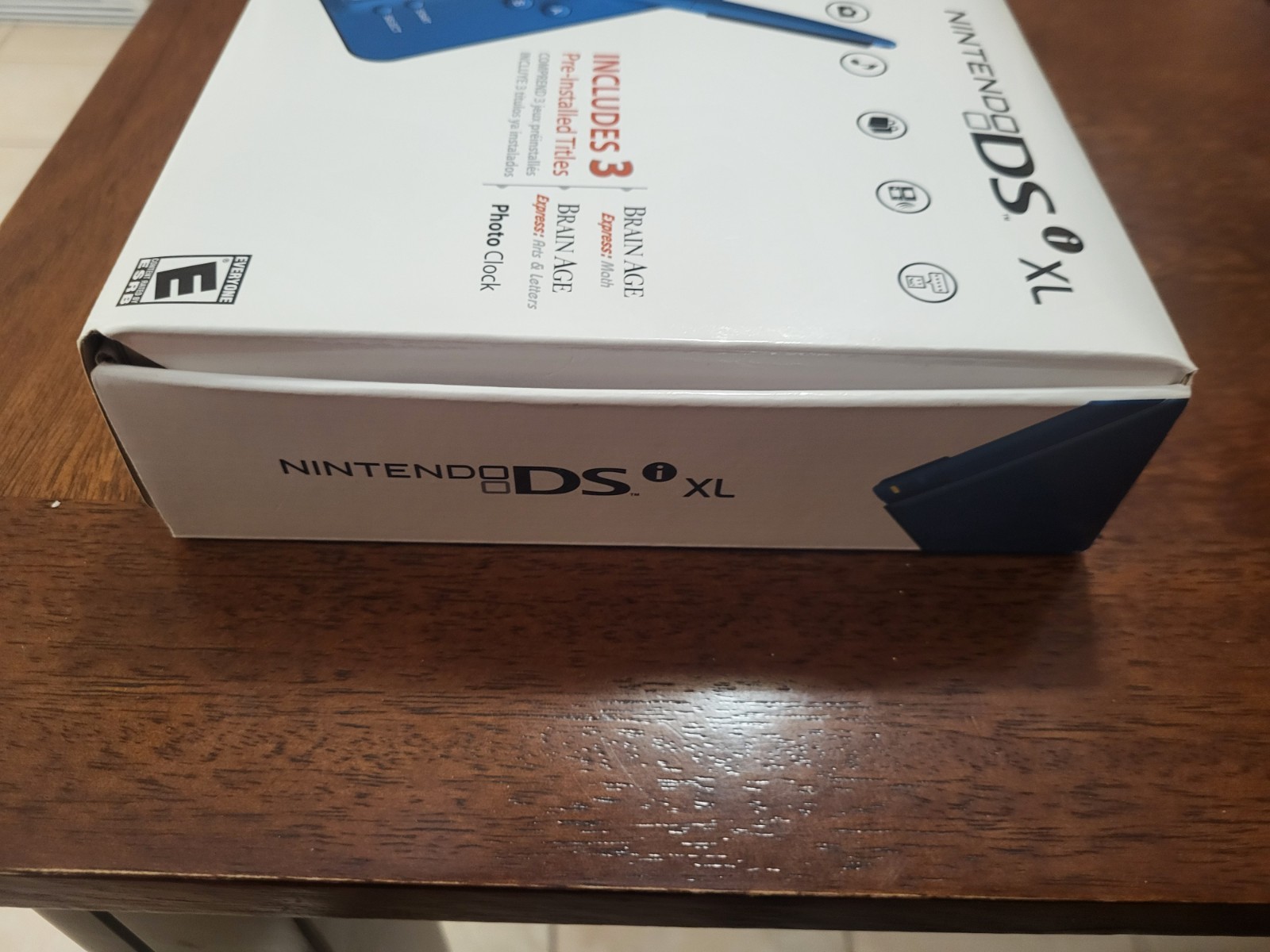 Nintendo DSi XL original box, NO CONSOLE JUST BOX, with inserts NEW