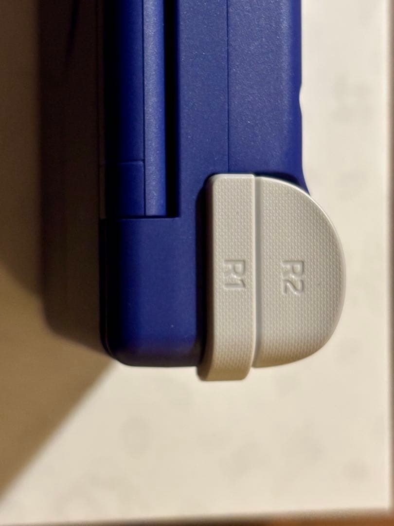 Retroid Pocket Flip 2 Blue Retro Android Handheld Game Console Mint from Japan