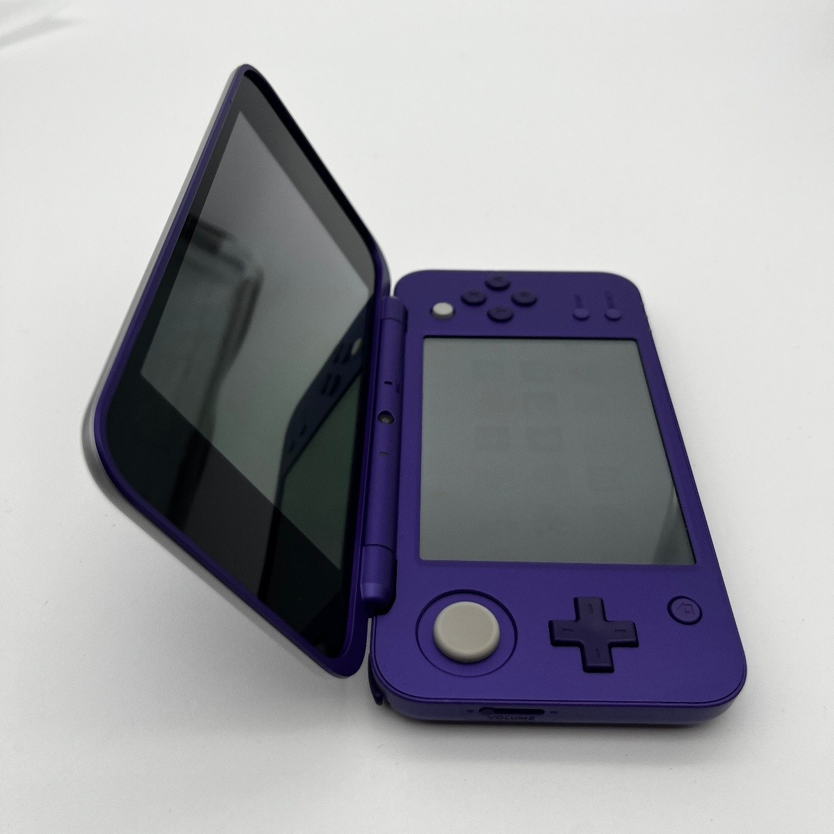 Nintendo 2DS XL Mario Kart 7 Console Bundle – Purple/Silver Complete In Box CIB