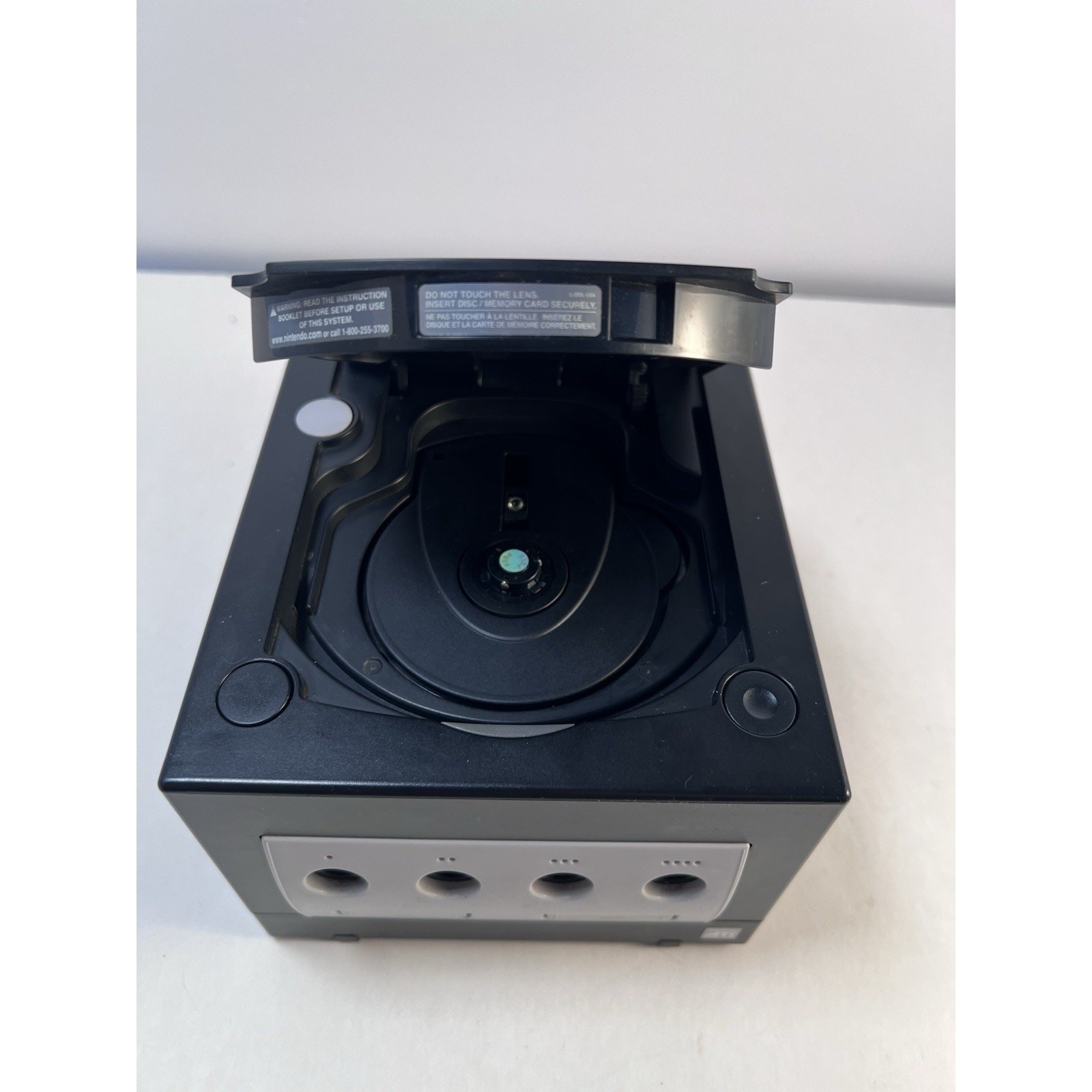 GameCube Black Console (DOL-001) 1 OEM Controllers, Power Cord, AV Cable – EUC