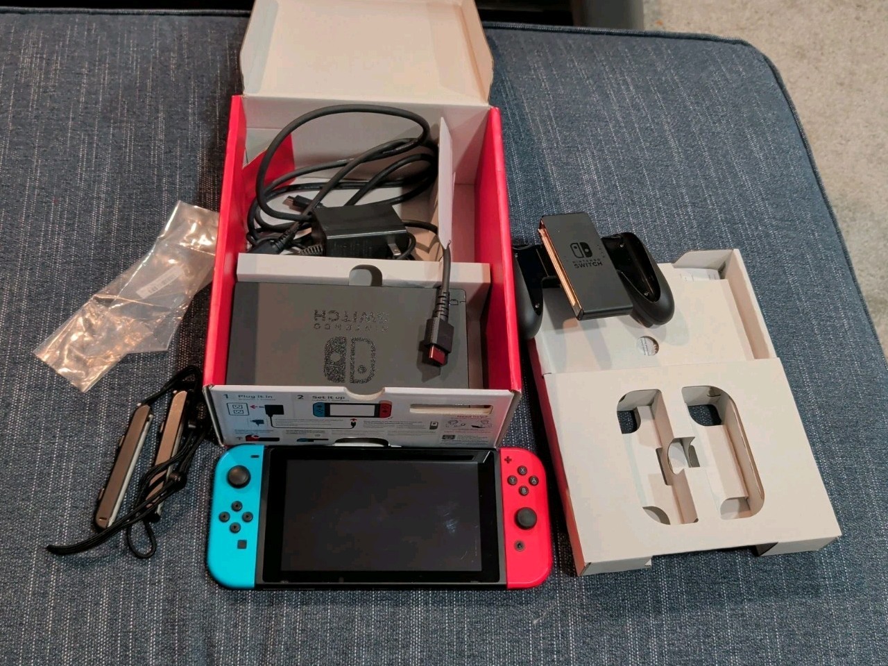 Nintendo Switch System with Neon Blue and Neon Red Joy-Con (HAC-001-01)