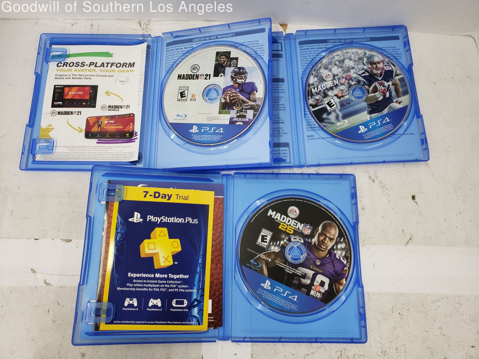 Sony PlayStation 4 Slim 1TB Home Console Model CUH-2215B Bundle