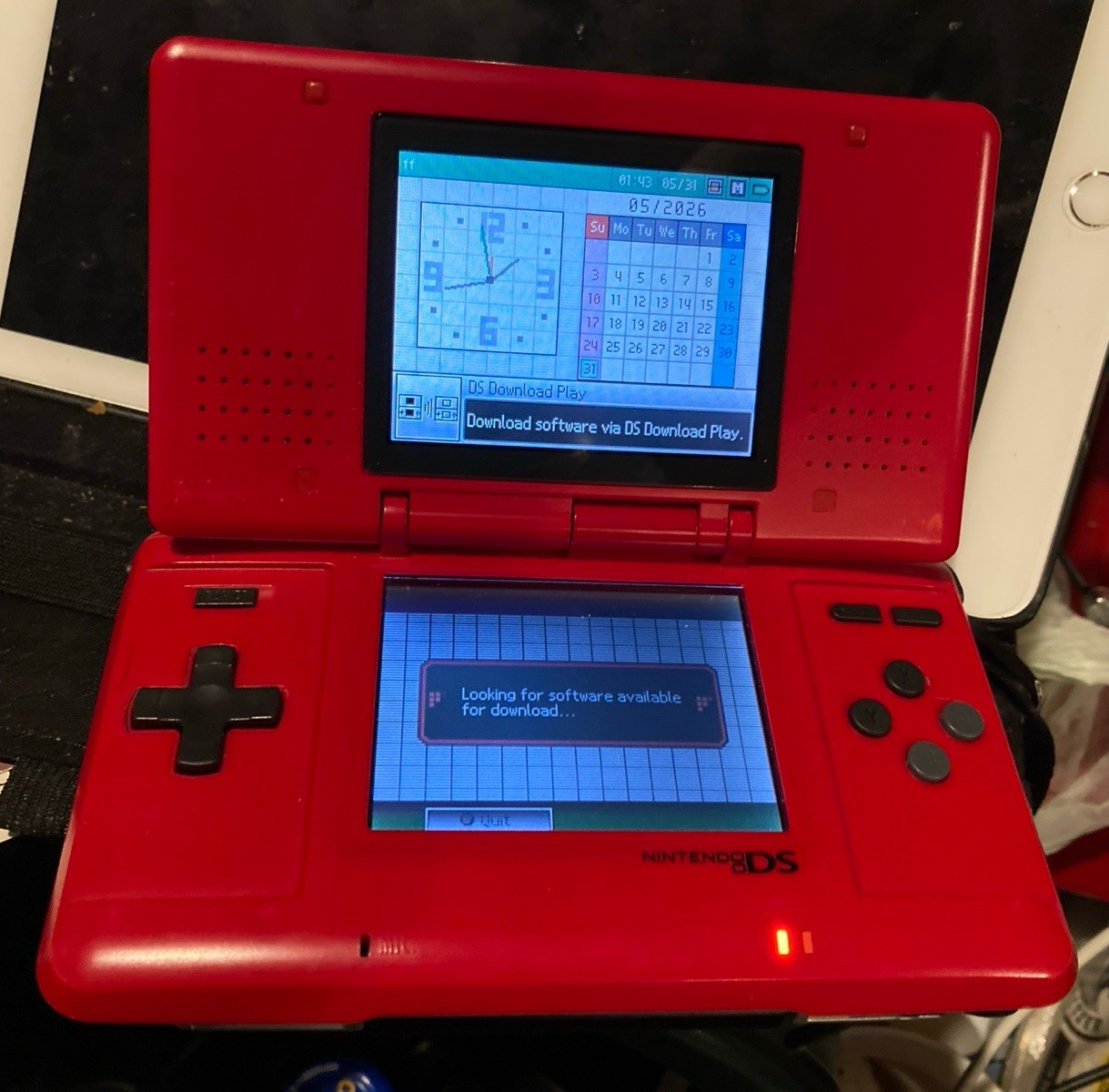 Nintendo DS Red Handheld Dual Screen Console with EVOLUTION MULTI-GAMES ON 2GB