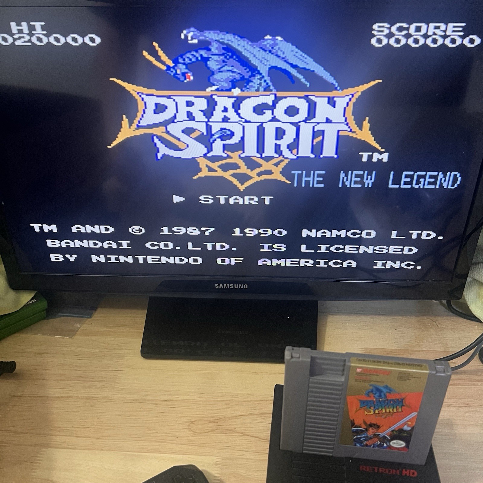 Hyperkin Retron HD Black NES Console + 5 Games + OEM NES Extra Controller TMNT