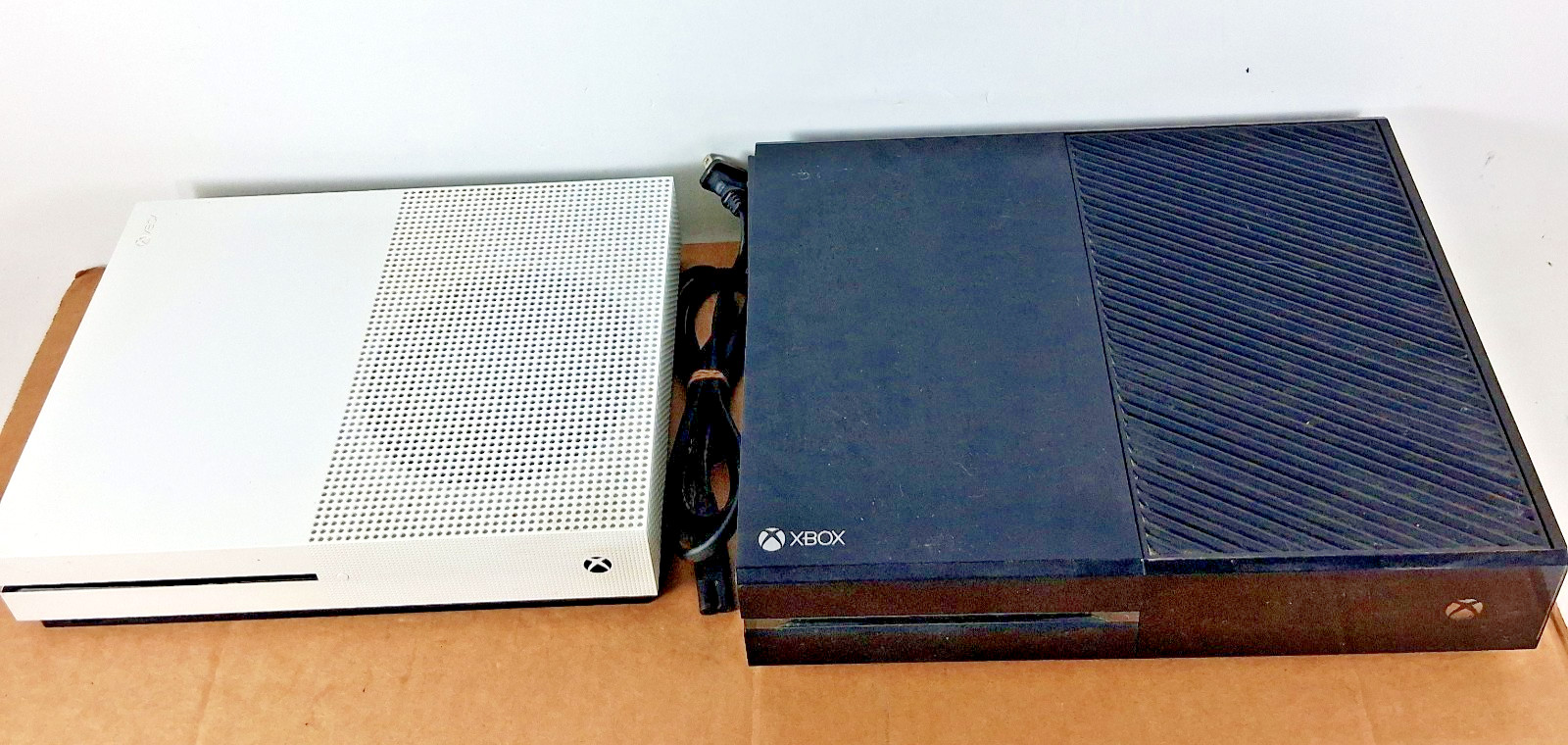 Microsoft Xbox One S 1681 Console & Microsoft Xbox One 1540 For parts or not wor