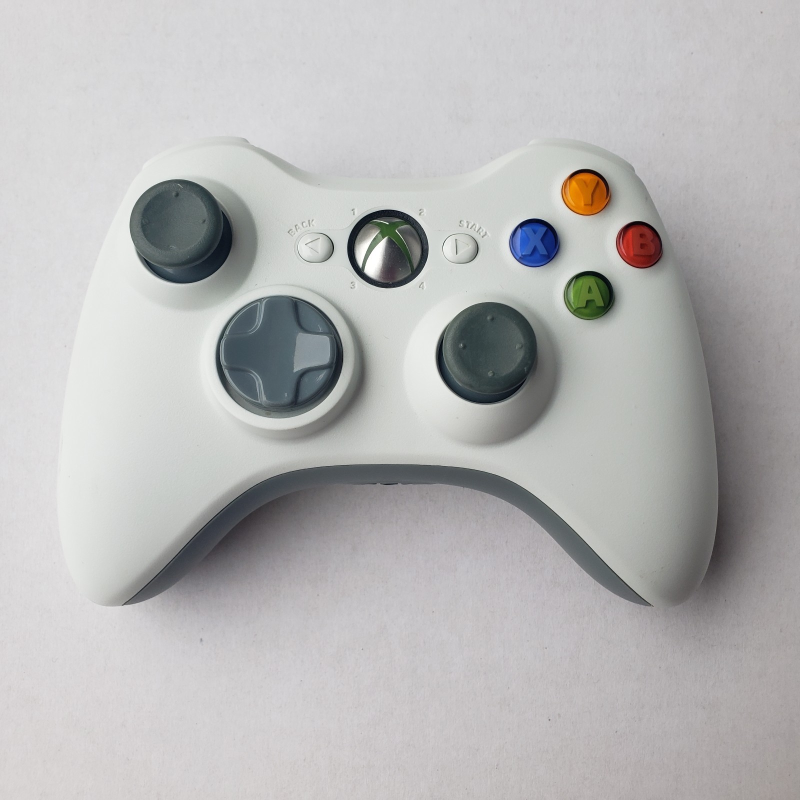Microsoft Xbox 360 20GB Pro White OEM Controller Headset Cables & 9 Loose Games