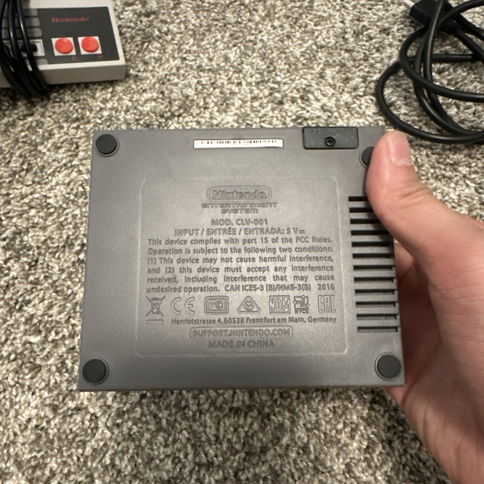 Nintendo NES CLV-001 Mini Console W/ Controller & HDMI Cable Tested