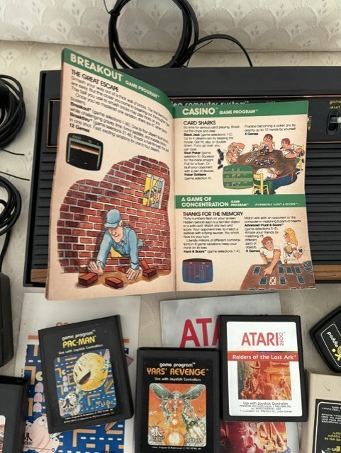 Atari 2600 Vintage 1980 Video Computer System Works on modern TV’s EXCELLENT!