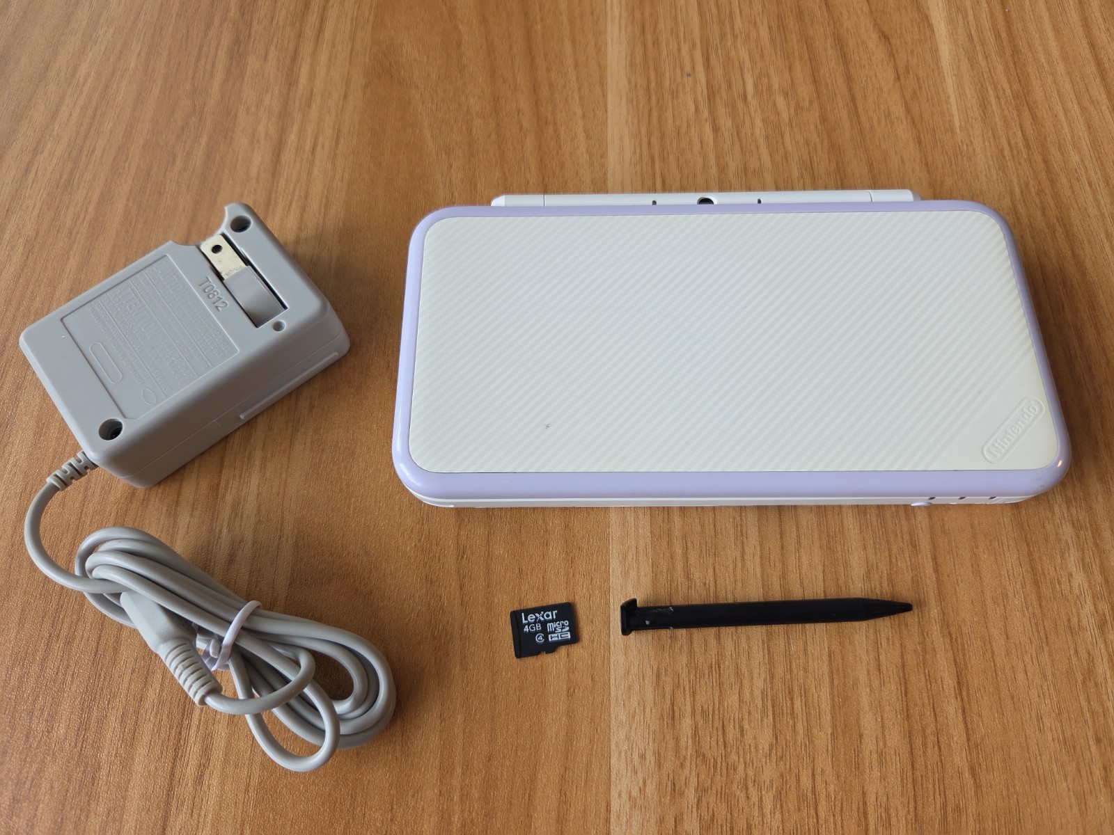 Nintendo New 2DS LL XL WHITE LAVENDER JAN-001 JAPAN REGION LOCKED US SELLER