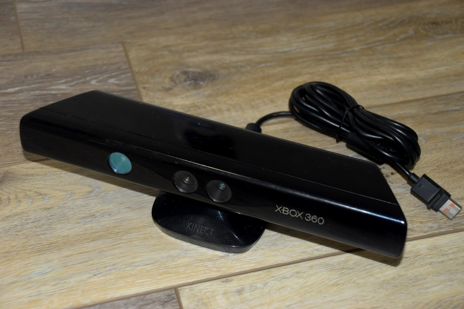 XBOX 360 S Console Bundle, 5 Controllers, Kinect, Power Supply, 4 Games – WORKS!
