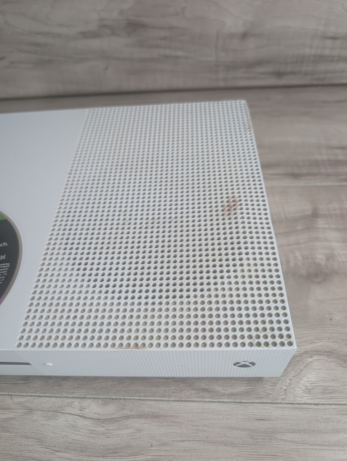 Microsoft 1 TB White XBOX One S, Model 1681 Gaming Console ( READ )