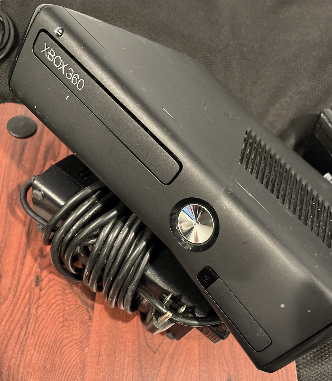 Xbox 360 E Console 4GB w/ Controller, Games, Kinect, Power Supply, and HDMI