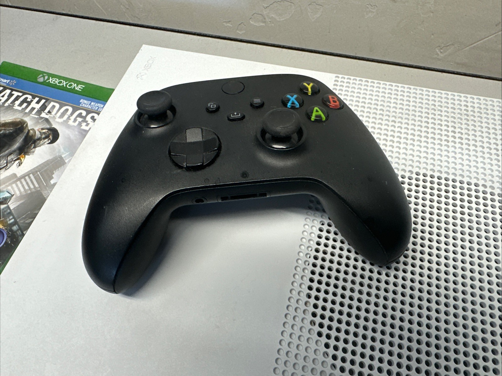 Microsoft Xbox One S 1Tb 1 Controller 2 Games Model 1681