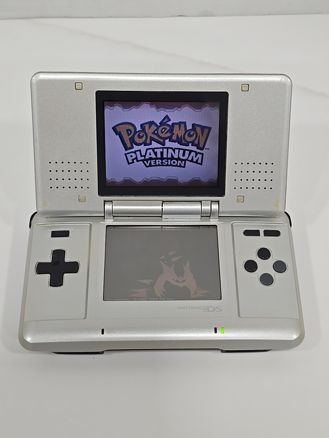 Nintendo DS «Fat» Silver Console w/ Stylus, Charger + Pokemon Platinum & Games