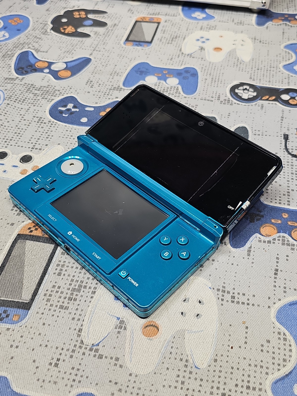Nintendo 3DS Aqua Blue Handheld Handheld Console System CTR-001 PACKAGE DEAL
