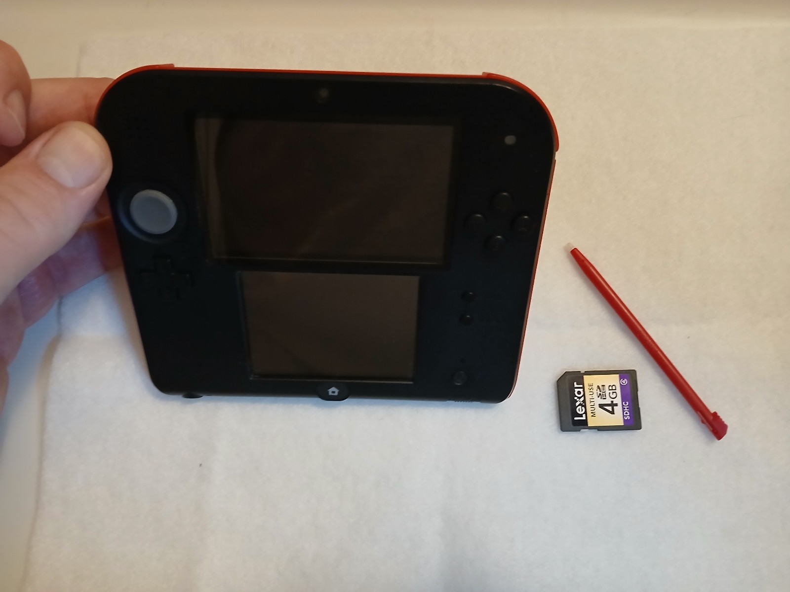 Nintendo 2DS Red/Black-Great Cond, Tested, Charger, Stylus, 4GB SD Card, MK-7