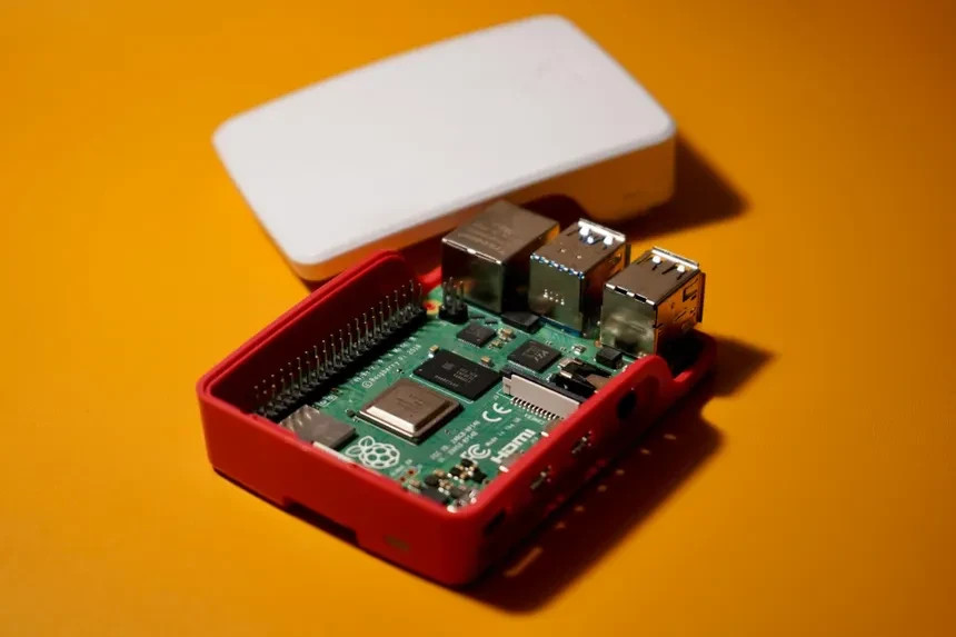 Plug & Play Retro Gaming Console Raspberry Pi 5 – HDMI Mini System for TV