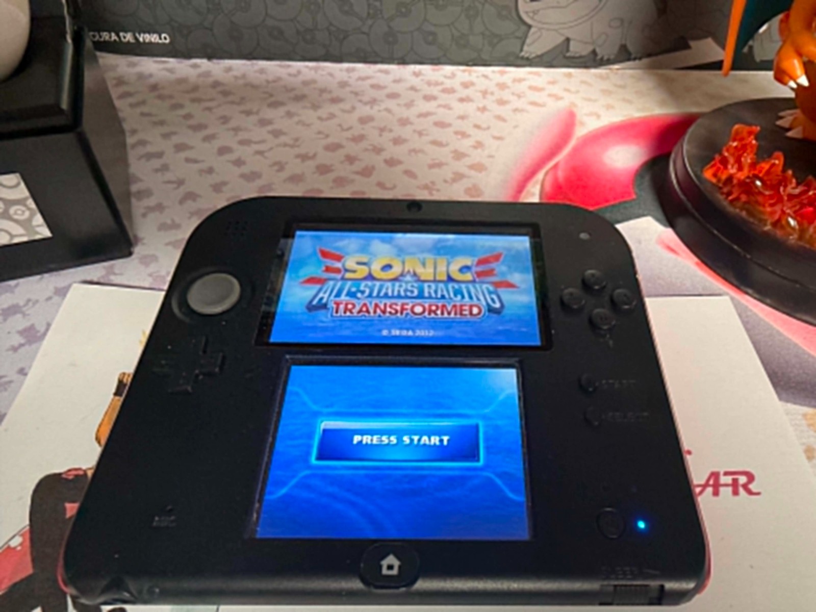 Nintendo 2DS Launch Edition Crimson Red Handheld System Red/Black Used Tested