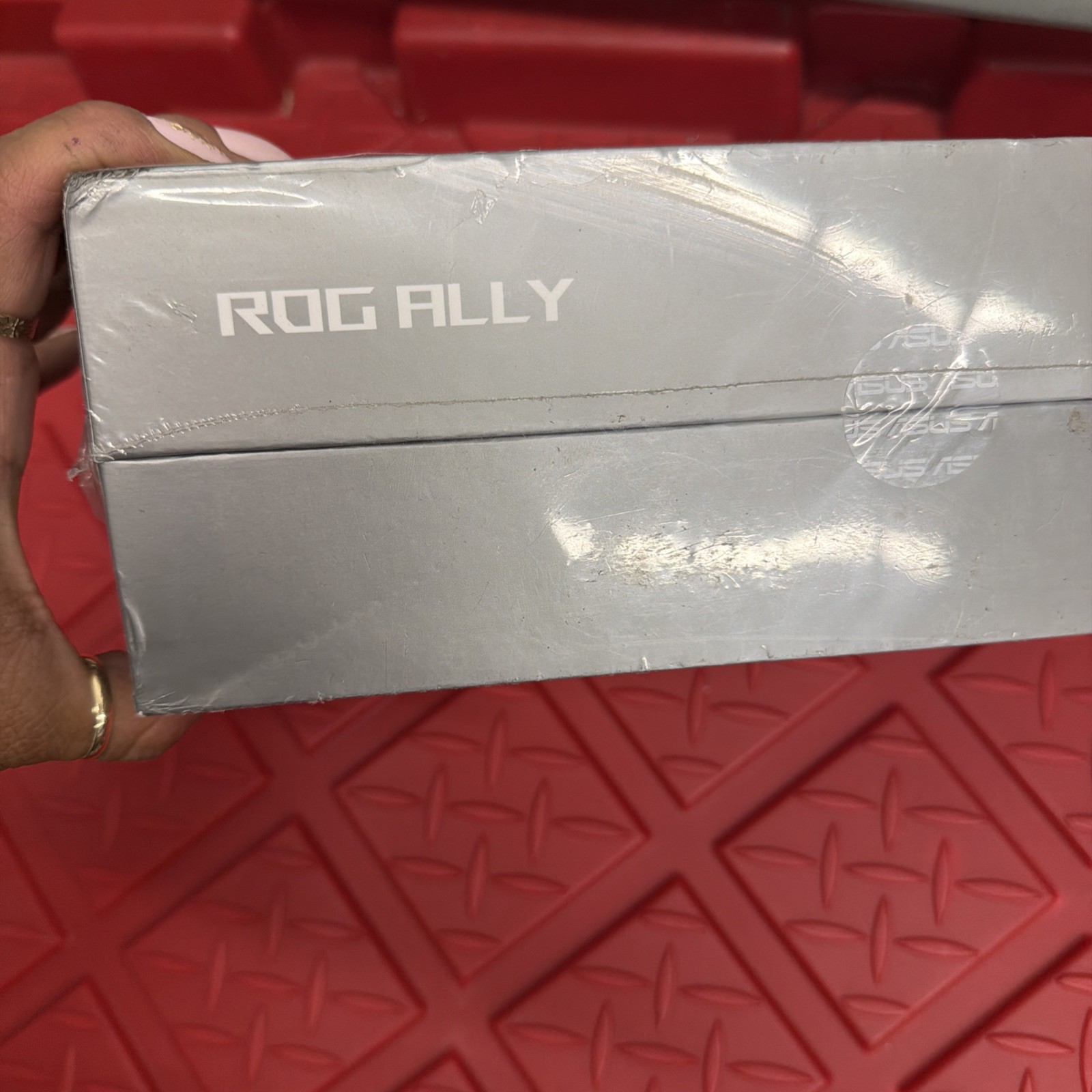 ASUS ROG Ally 7in 512GB White Gaming Handheld Console