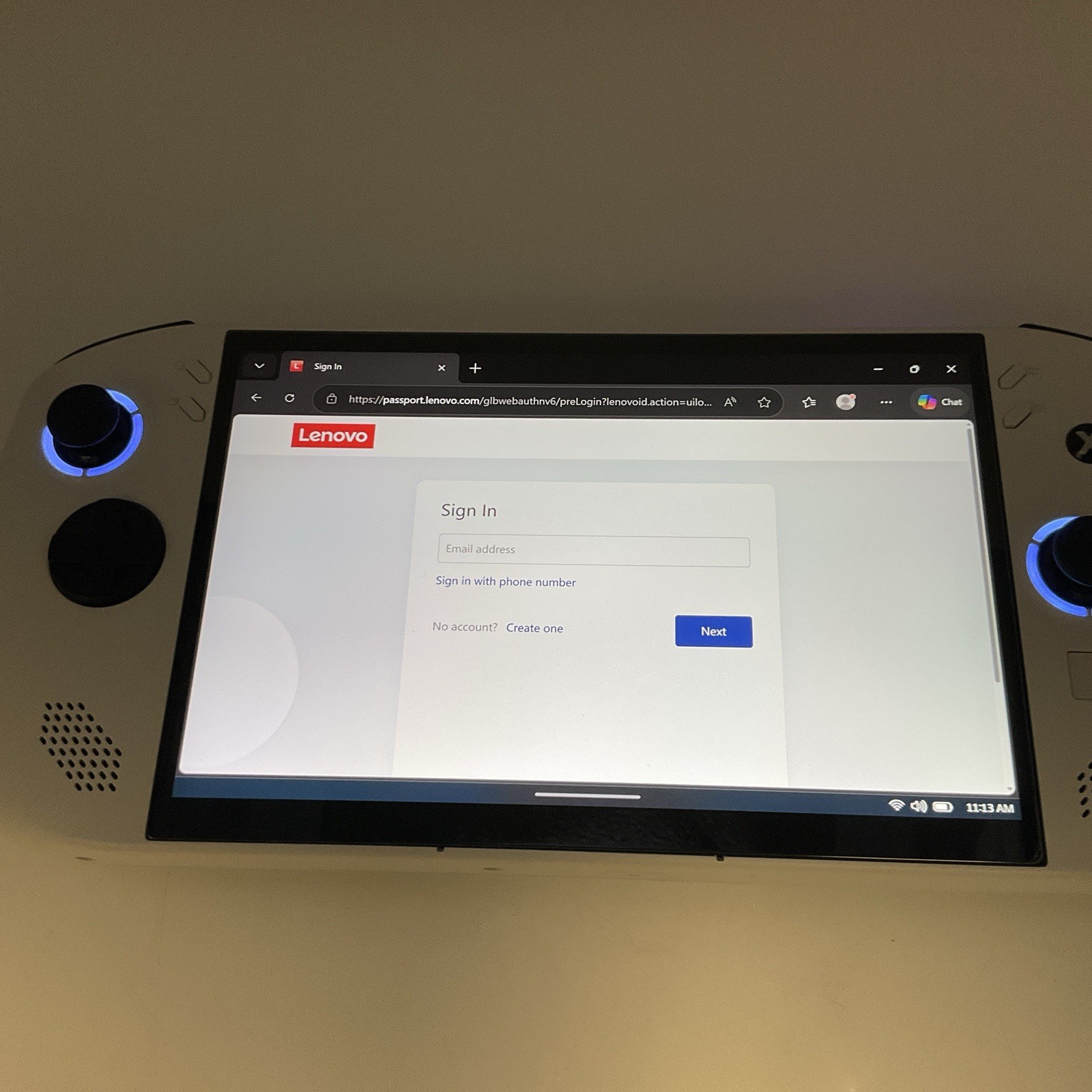 Lenovo Legion Go S Console AMD Ryzen Z1 Extreme 32GB Ram 1 TB Glacier White Case