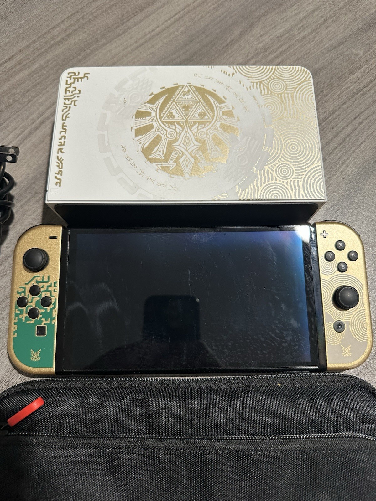 Nintendo Switch (OLED Model) HEG-001 The Legend of Zelda: Tears of the Kingdom