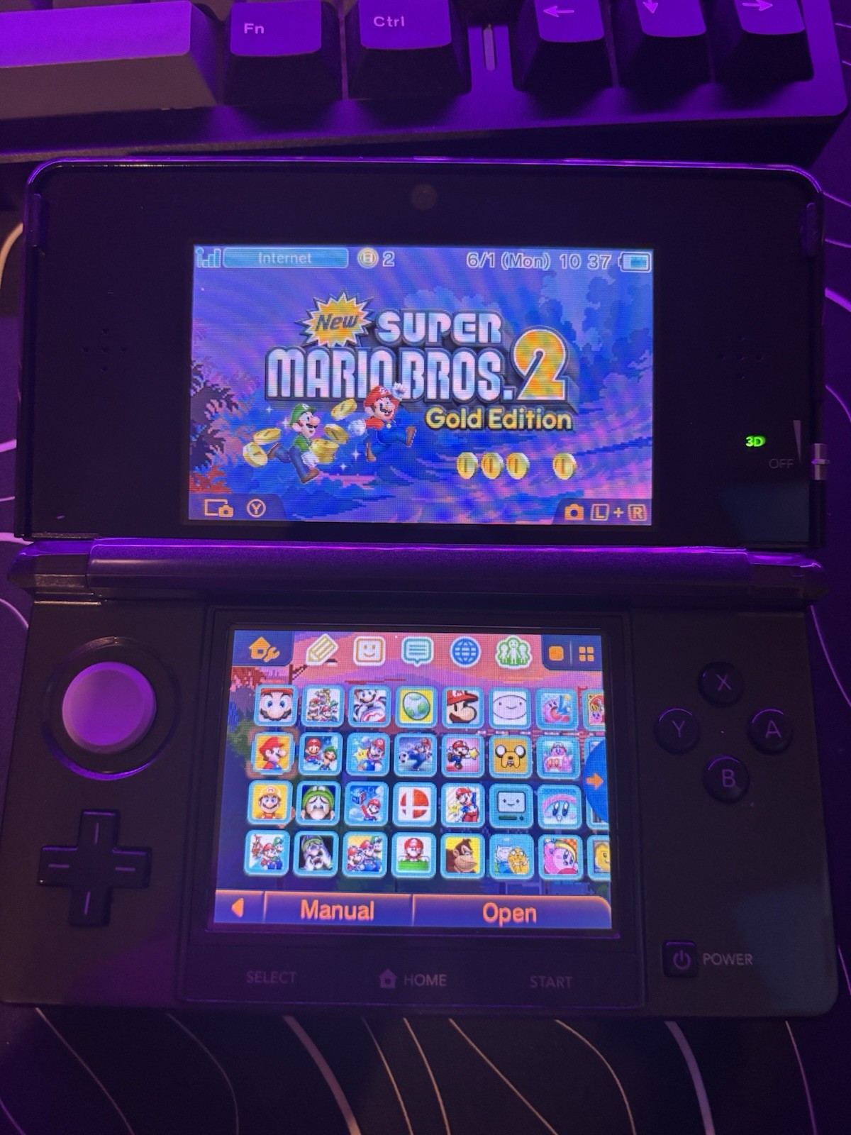 Nintendo 3DS Black Handheld System Wi-Fi Capability CTR-001 Headphone Jack