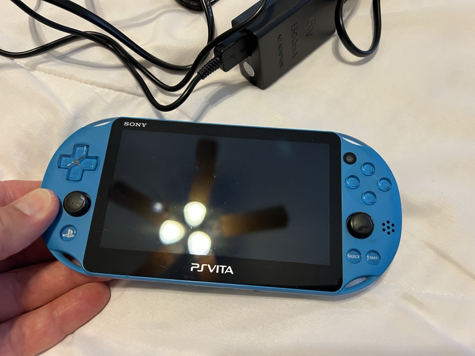 🌊 PS VITA 2000 AQUA BLUE VIBRANT COLOR WITH MINTY CLEAN SCREEN 256GB Bundle 🌊