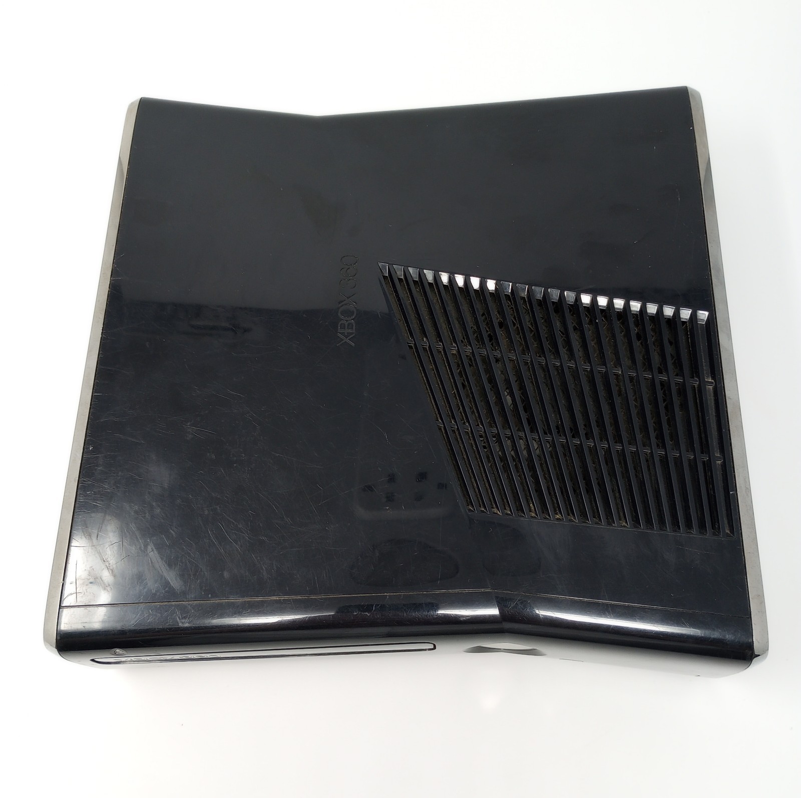 Xbox 360 S (1439) Console, Controller, Cables, & More Periodic Red Ring Issue